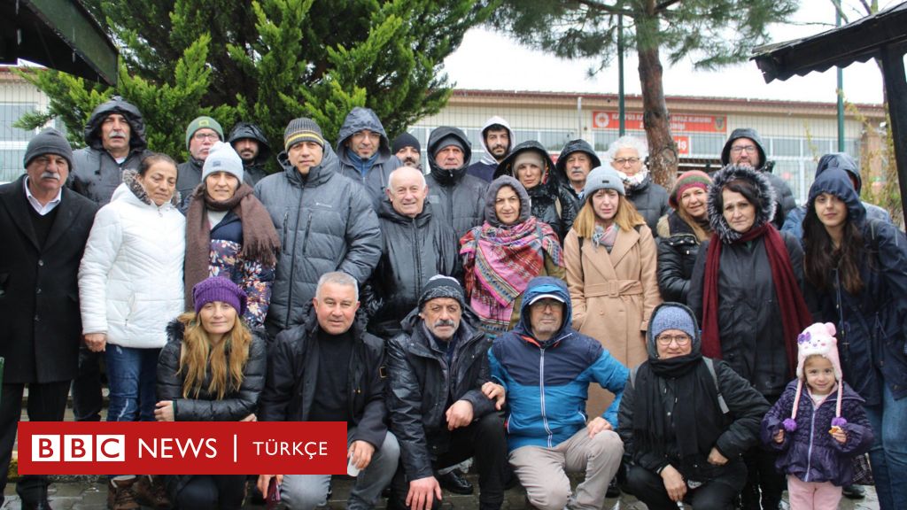 Tutuklu gençlerin aileleri Silivri’de nöbet tutuyor Tutuklu gençlerin aileleri Silivri'de nöbet tutuyor