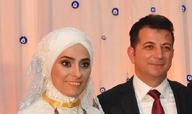 Yurt dışına kaçan eski THK Üniversitesi Rektörü Ünsal Ban hakkında yakalama kararı – Gündem Yurt dışına kaçan eski THK Üniversitesi Rektörü Ünsal Ban hakkında yakalama kararı - Gündem