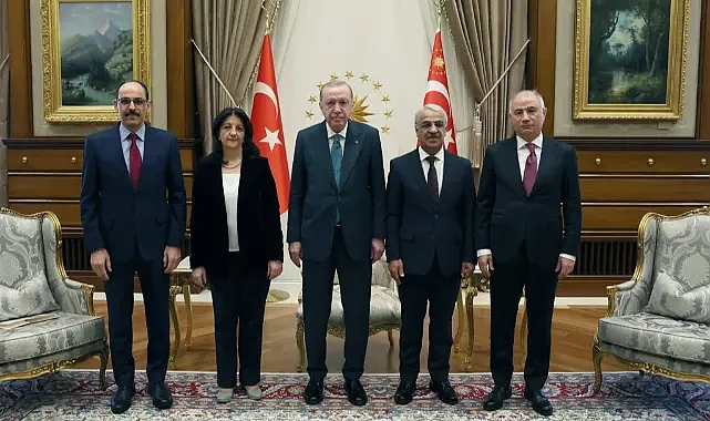 Cumhurbaşkanı Erdoğan ile DEM Parti İmralı Heyeti görüşmesi sona erdi – Siyaset Cumhurbaşkanı Erdoğan ile DEM Parti İmralı Heyeti görüşmesi sona erdi - Siyaset