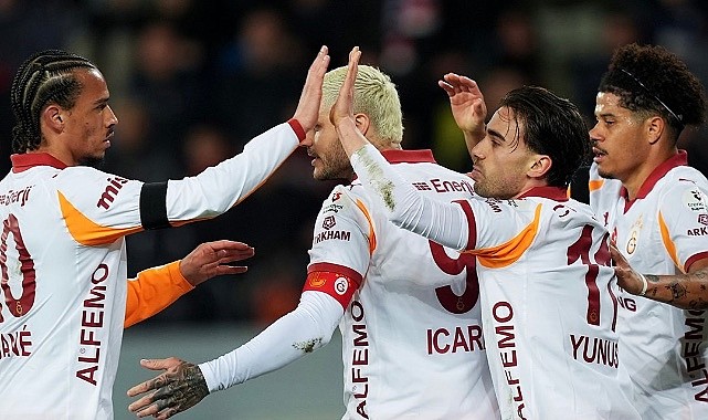 Galatasaray'dan şampiyonluk yolunda kritik galibiyet! Galatasaray'dan şampiyonluk yolunda kritik galibiyet!